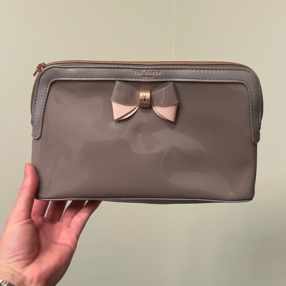 Ted Baker London Bow Zip Pouch Clutch NEW
